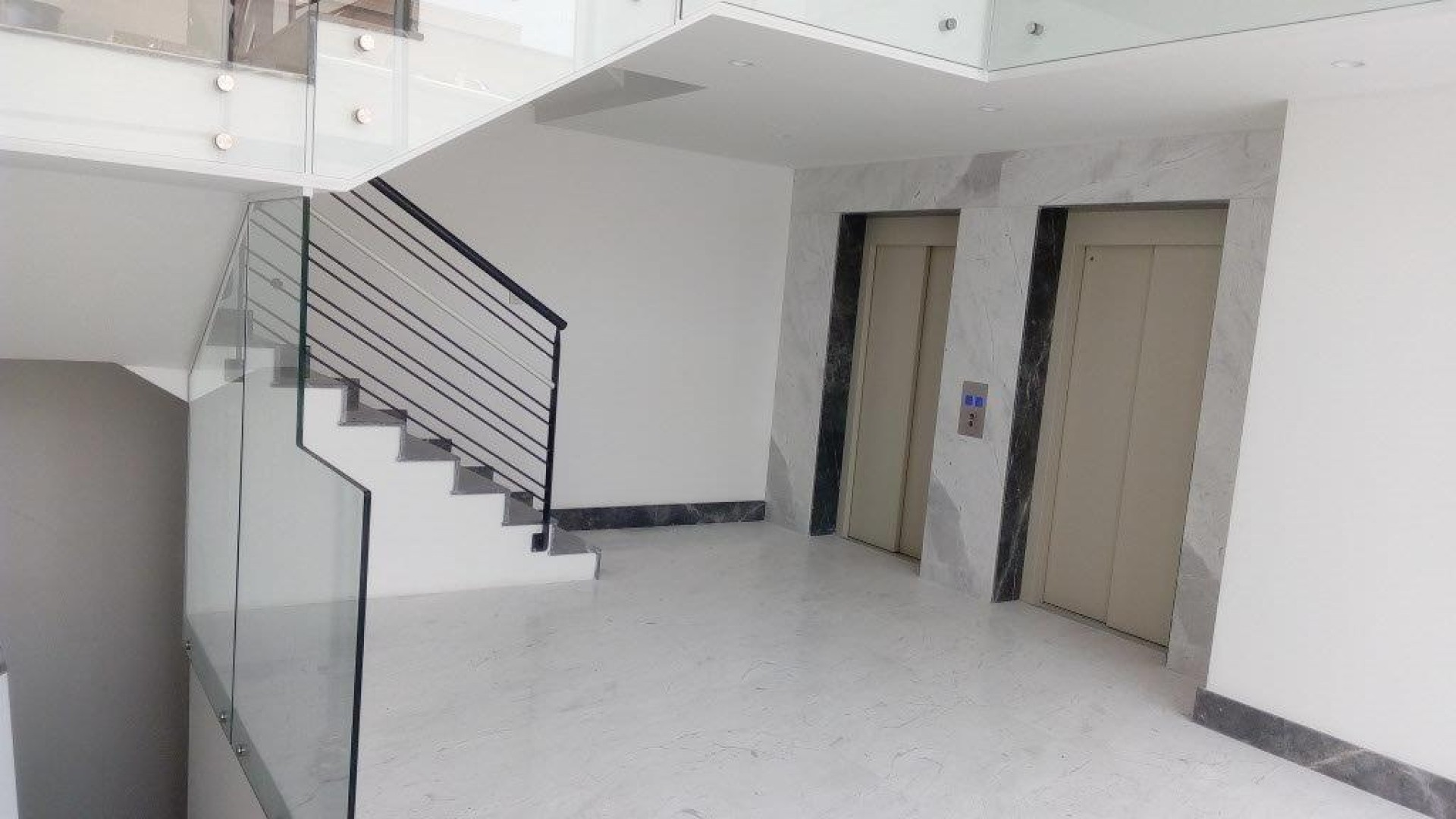 Business Centre in mriehel with 4200sqm