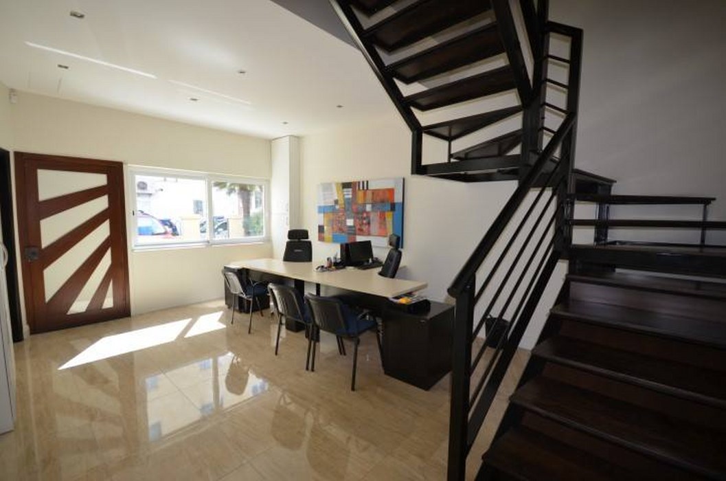 Spacious 160sqm Office in Ta' Xbiex | Private Entrance & Roof Garden Potential