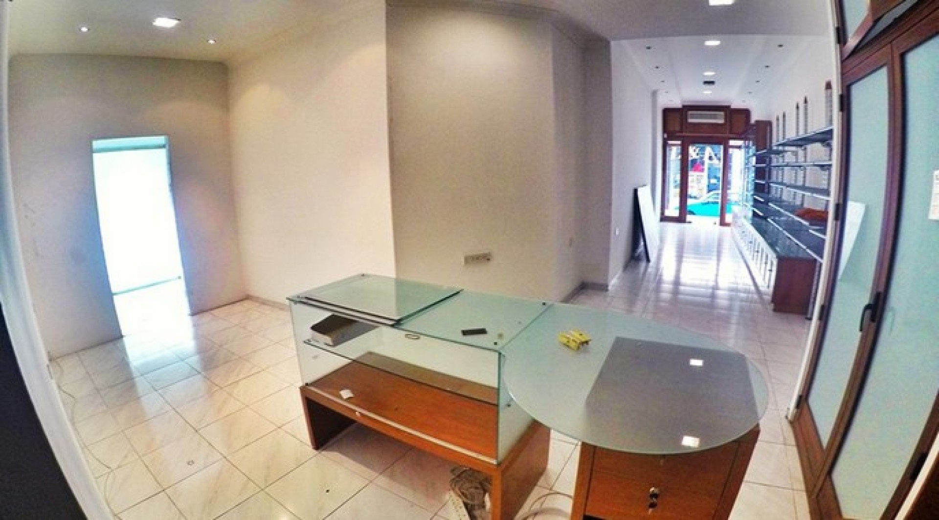 Retail Shop For Rent in A Main Street in Birkirkara
