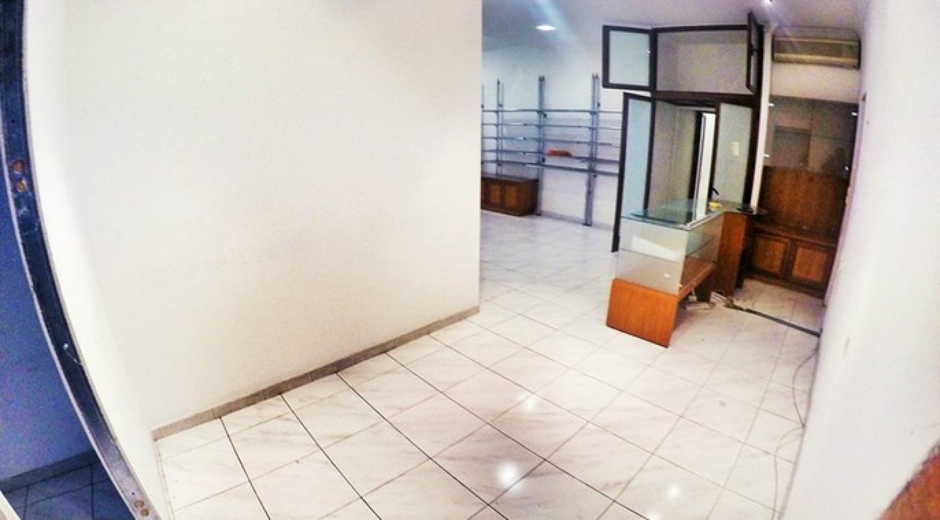 Retail Shop For Rent in A Main Street in Birkirkara