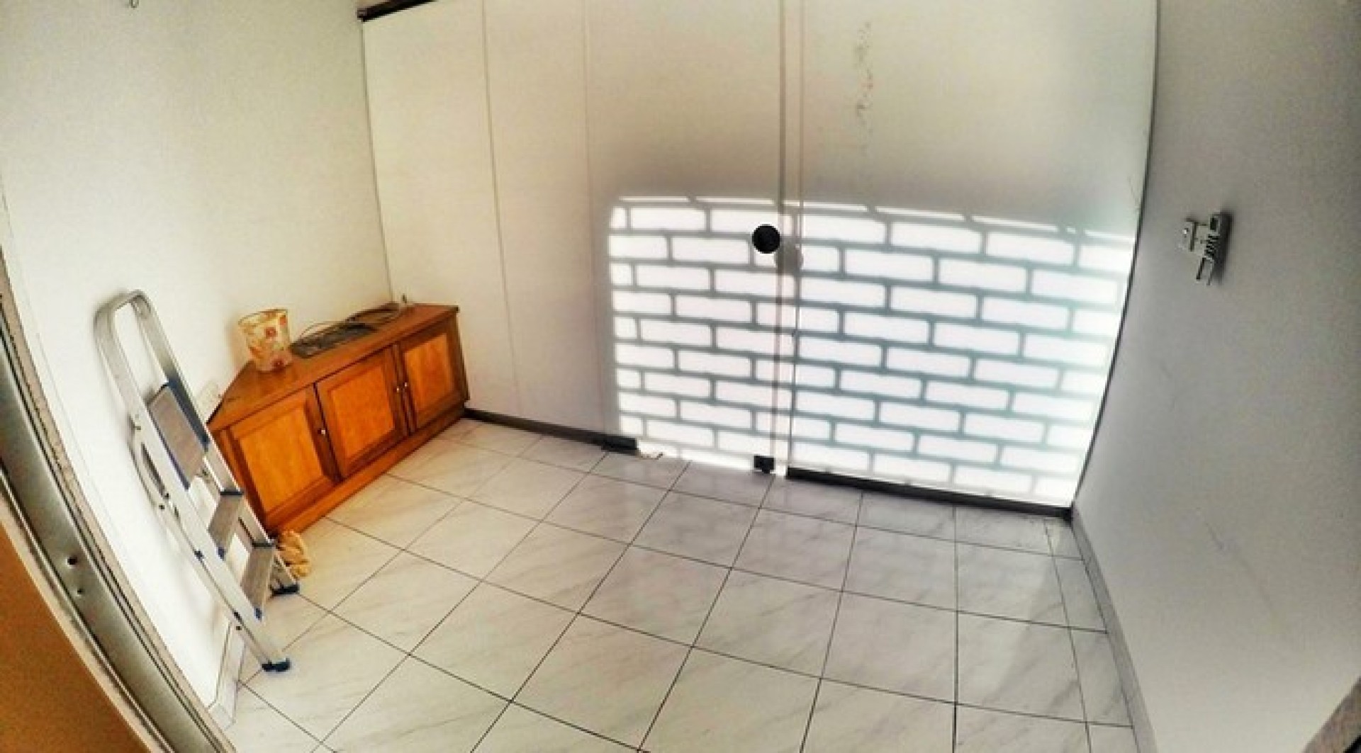 Retail Shop For Rent in A Main Street in Birkirkara