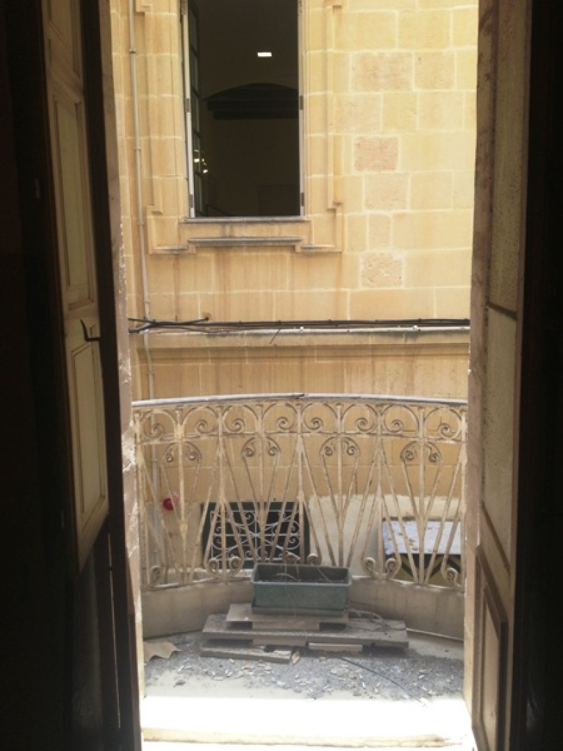 Shop on 3 Floors For Rent in The Centre of Valletta