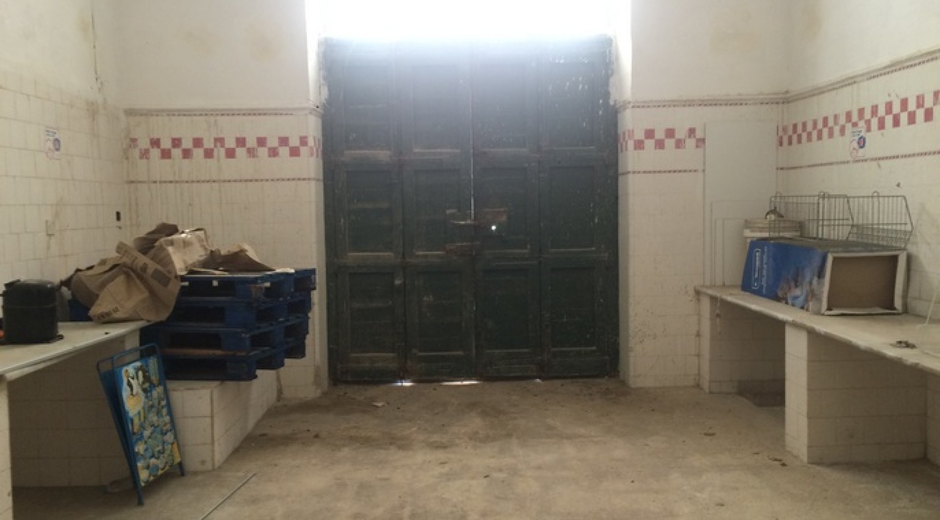 Snack Bar / Wine Bar / Gift Shop to let in Valletta with Nice Facade Situated Close to Lower Barraka Gardens