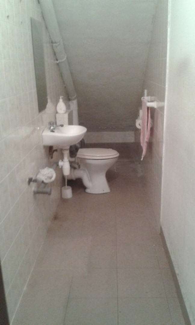 Showroom/offices to let in Sta Venera