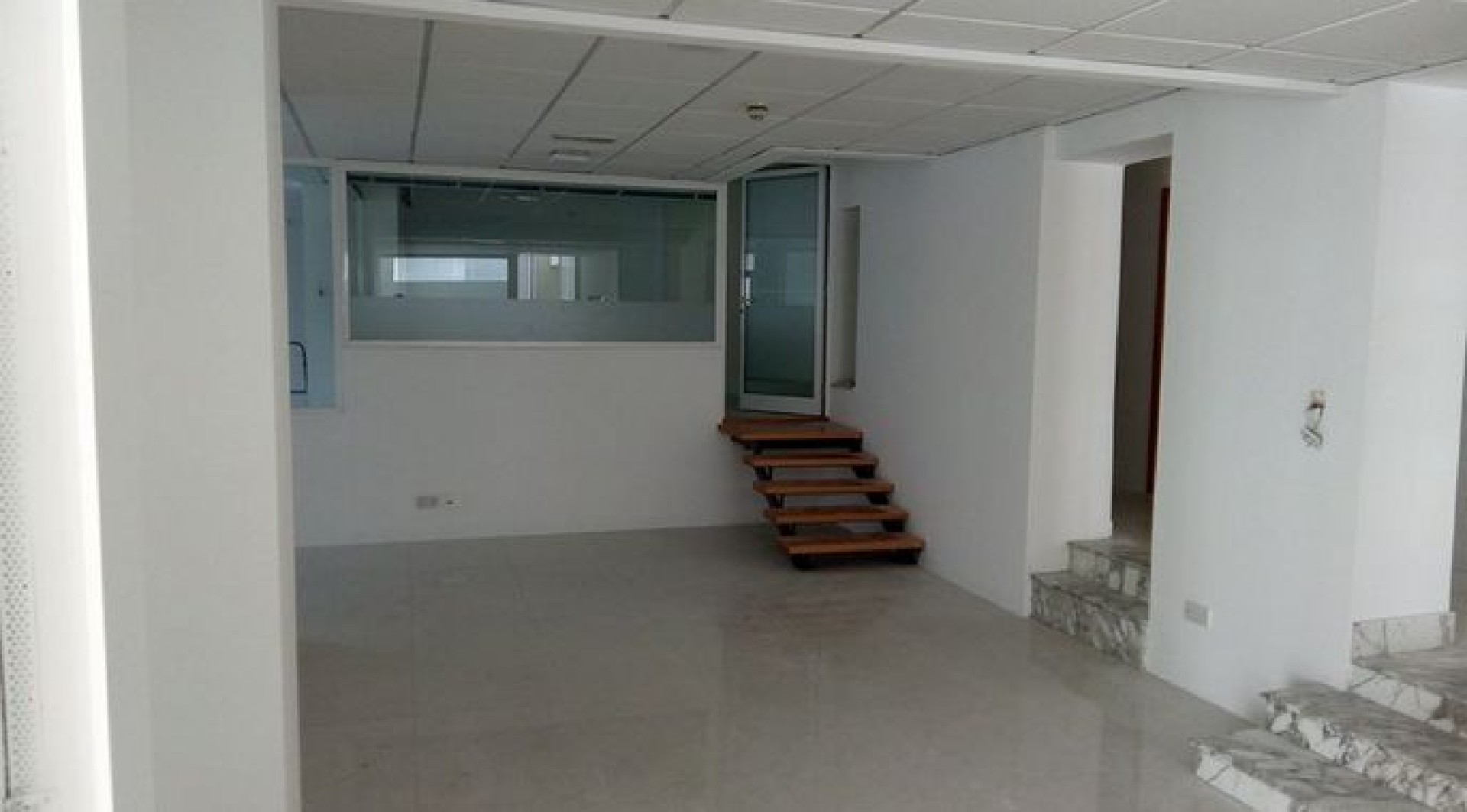 Corner Office for rent in Spinola Road St Julians