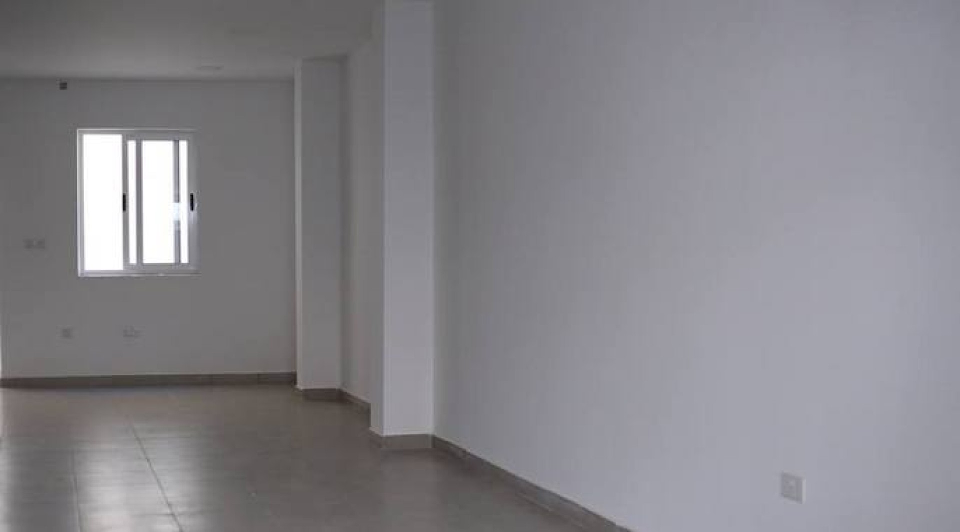 Office to let in Pieta