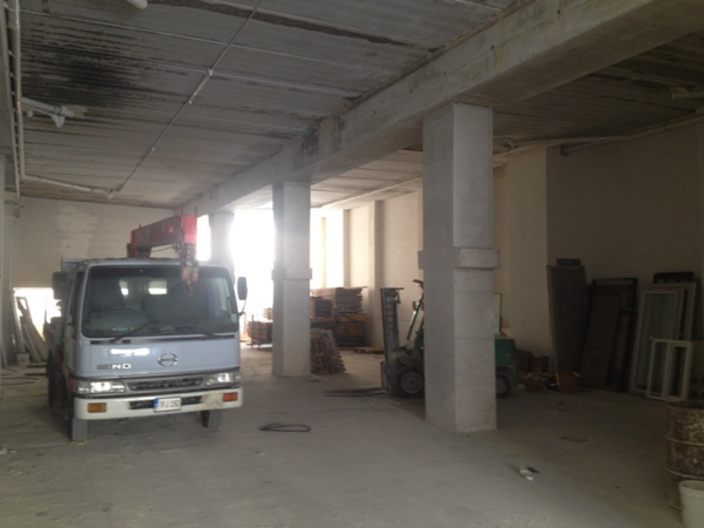 Large 520sqm - 870sqm Store / Garage For Rent in St.Venera