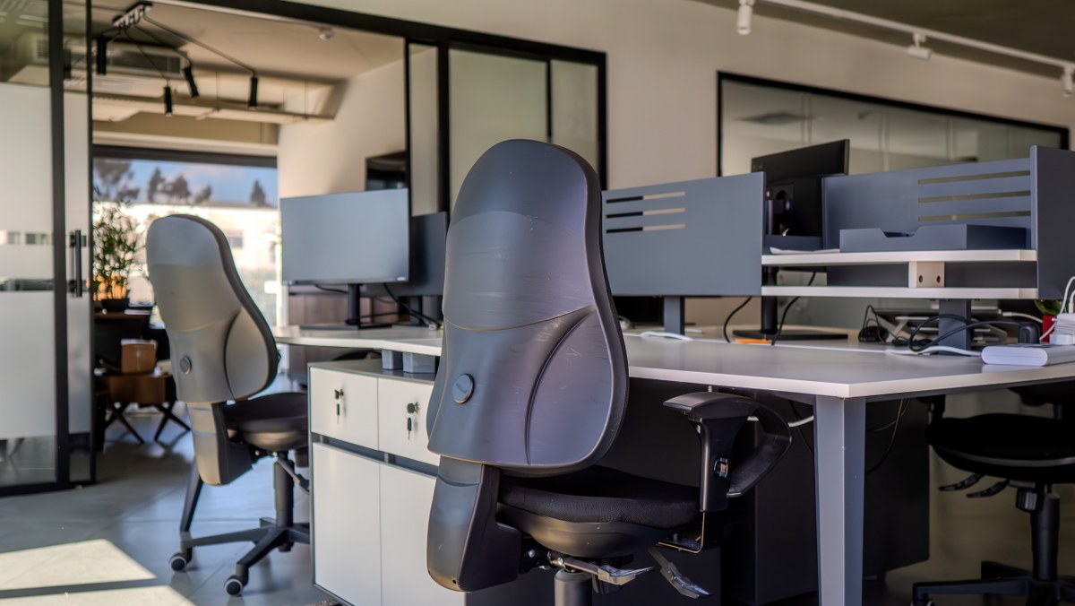 Penthouse Office that Consists of 400 sqm for rent in St Julians