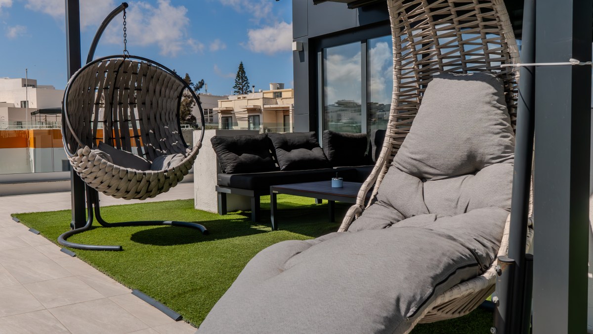 Penthouse Office that Consists of 400 sqm for rent in St Julians