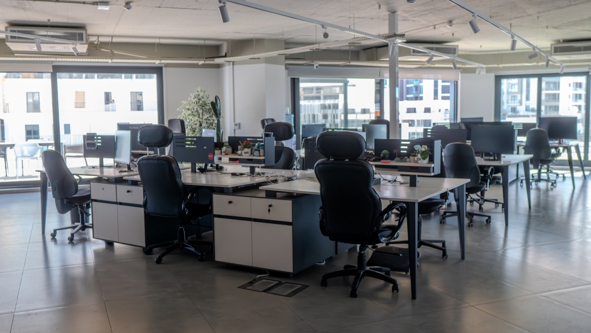 Penthouse Office that Consists of 400 sqm for rent in St Julians