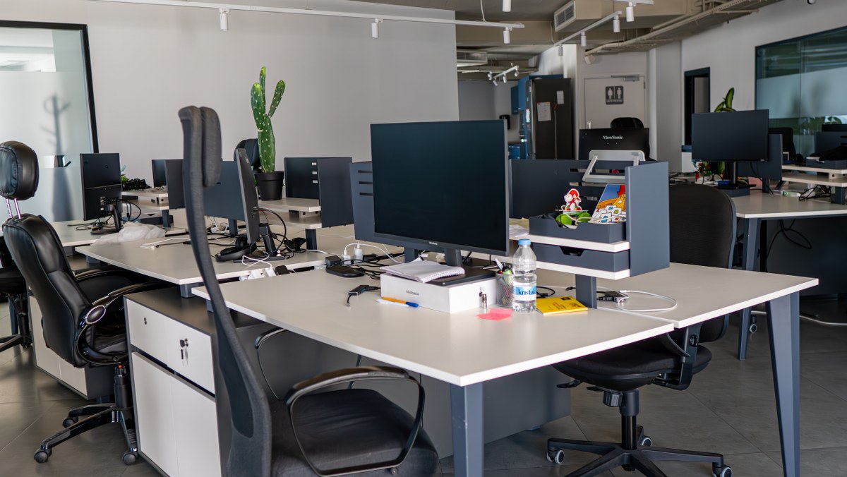 Penthouse Office that Consists of 400 sqm for rent in St Julians