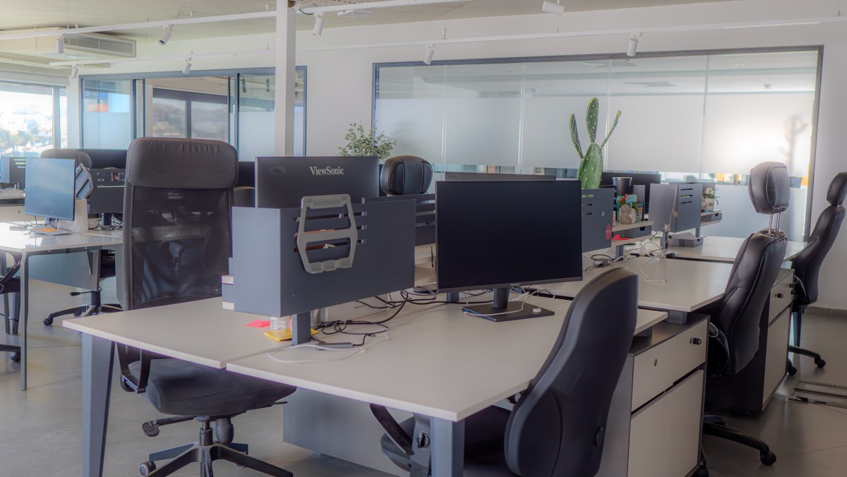 Penthouse Office that Consists of 400 sqm for rent in St Julians