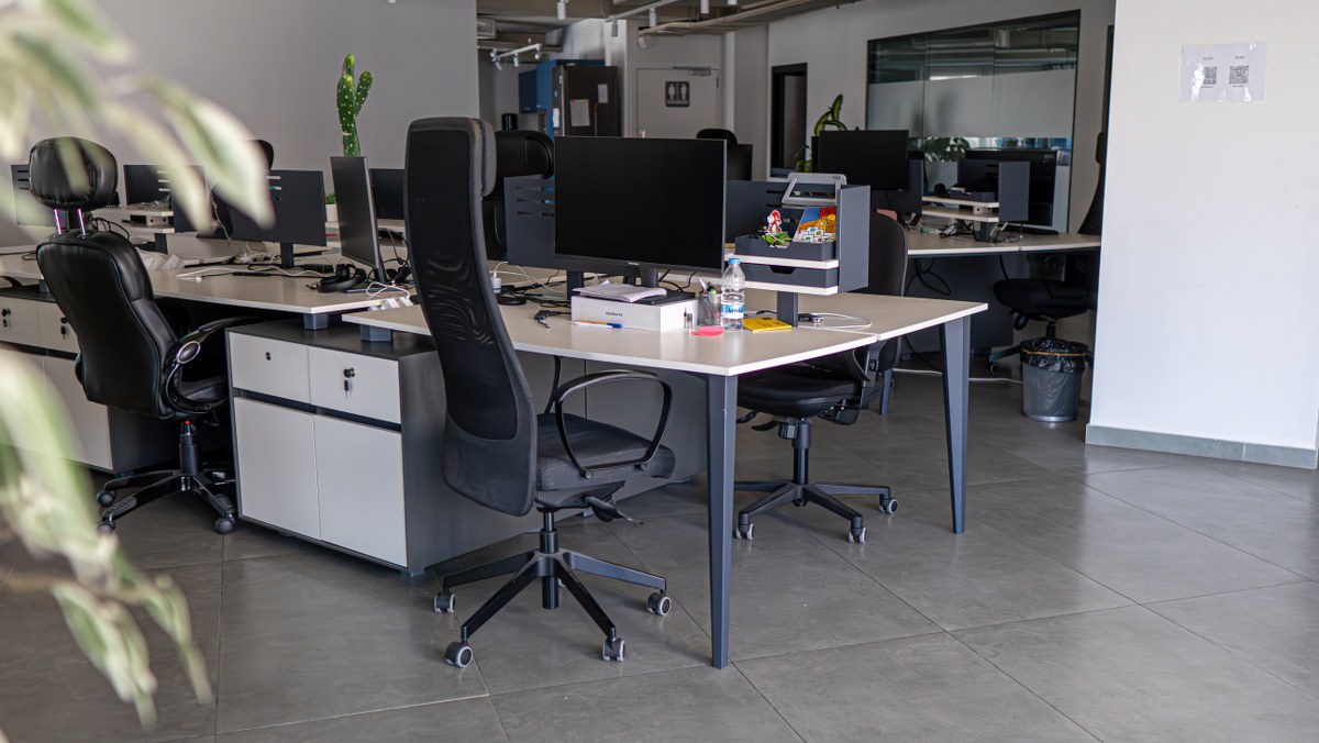 Penthouse Office that Consists of 400 sqm for rent in St Julians
