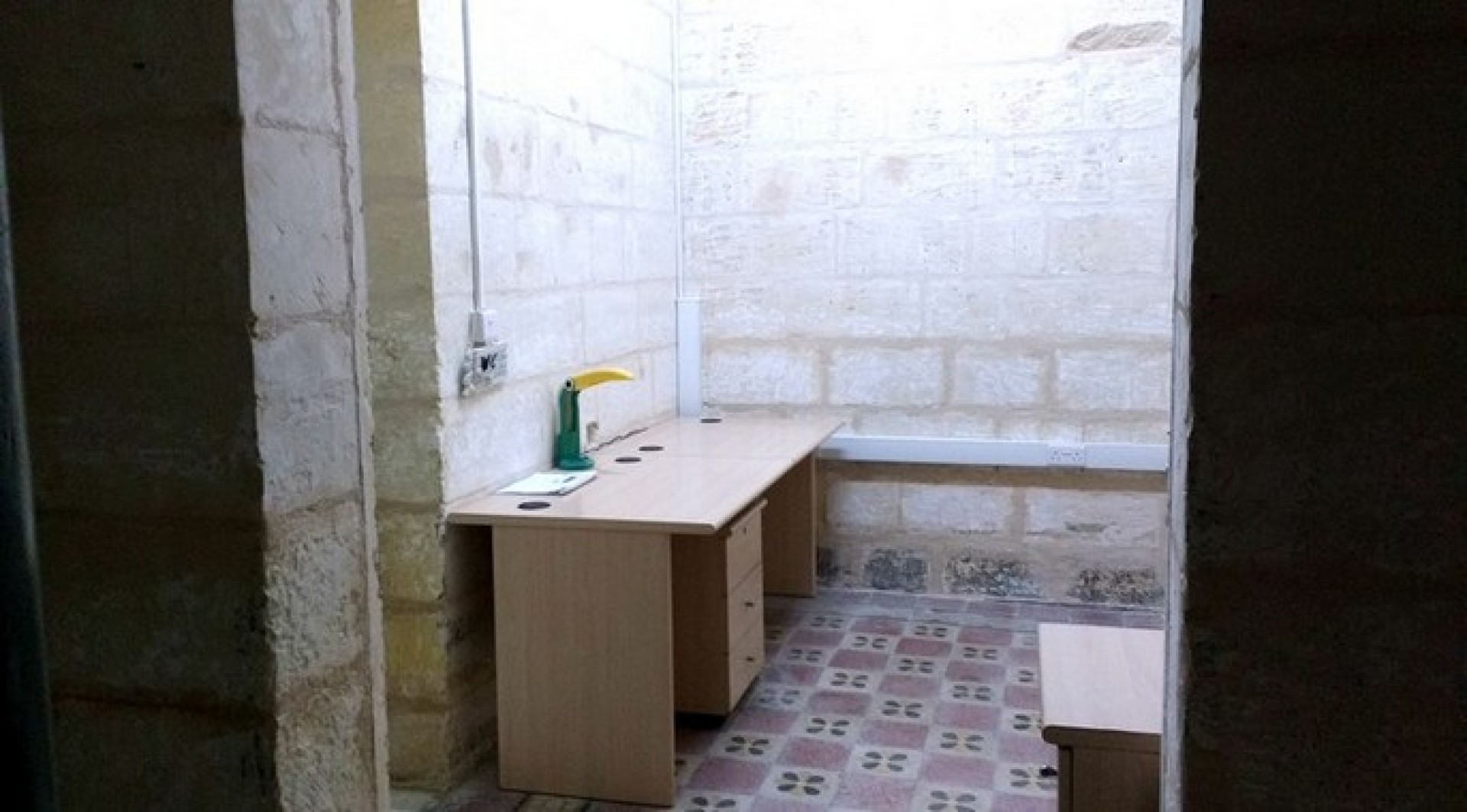 Malta Real Esate: 55 sqm Office in Floriana