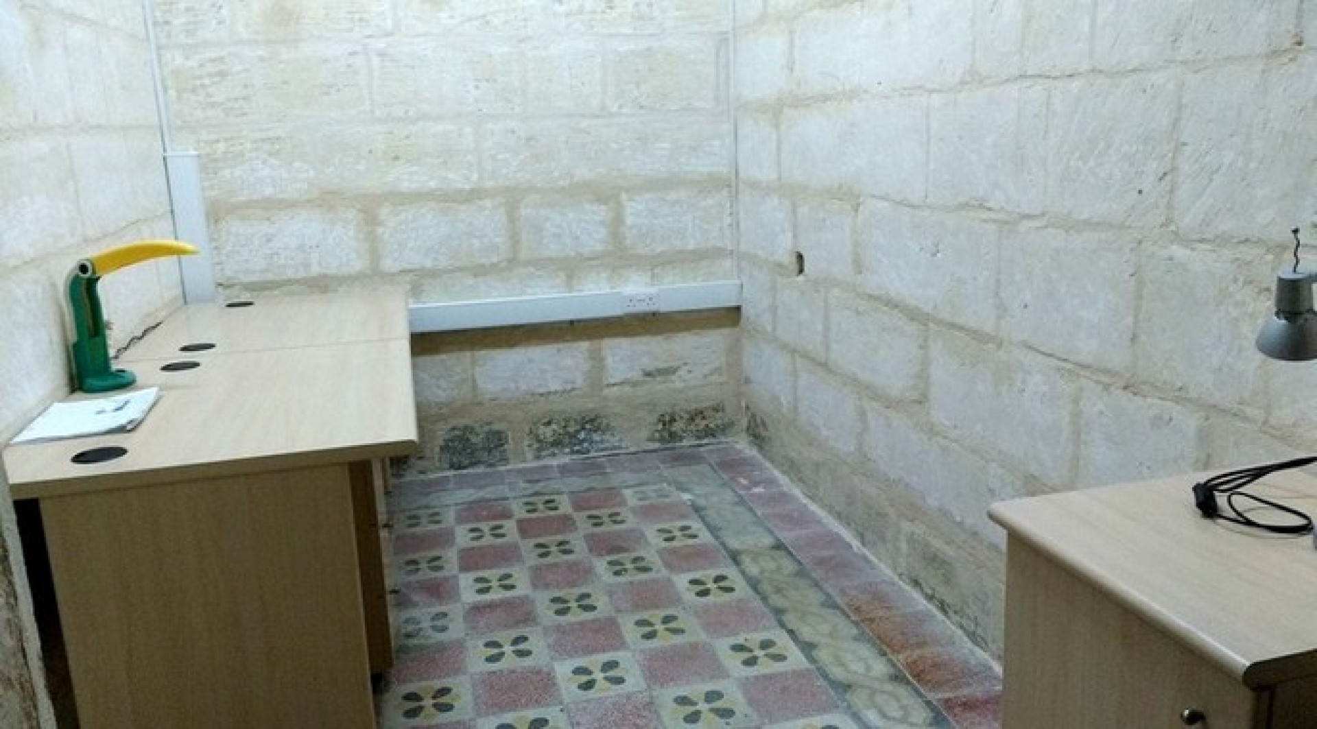 Malta Real Esate: 55 sqm Office in Floriana