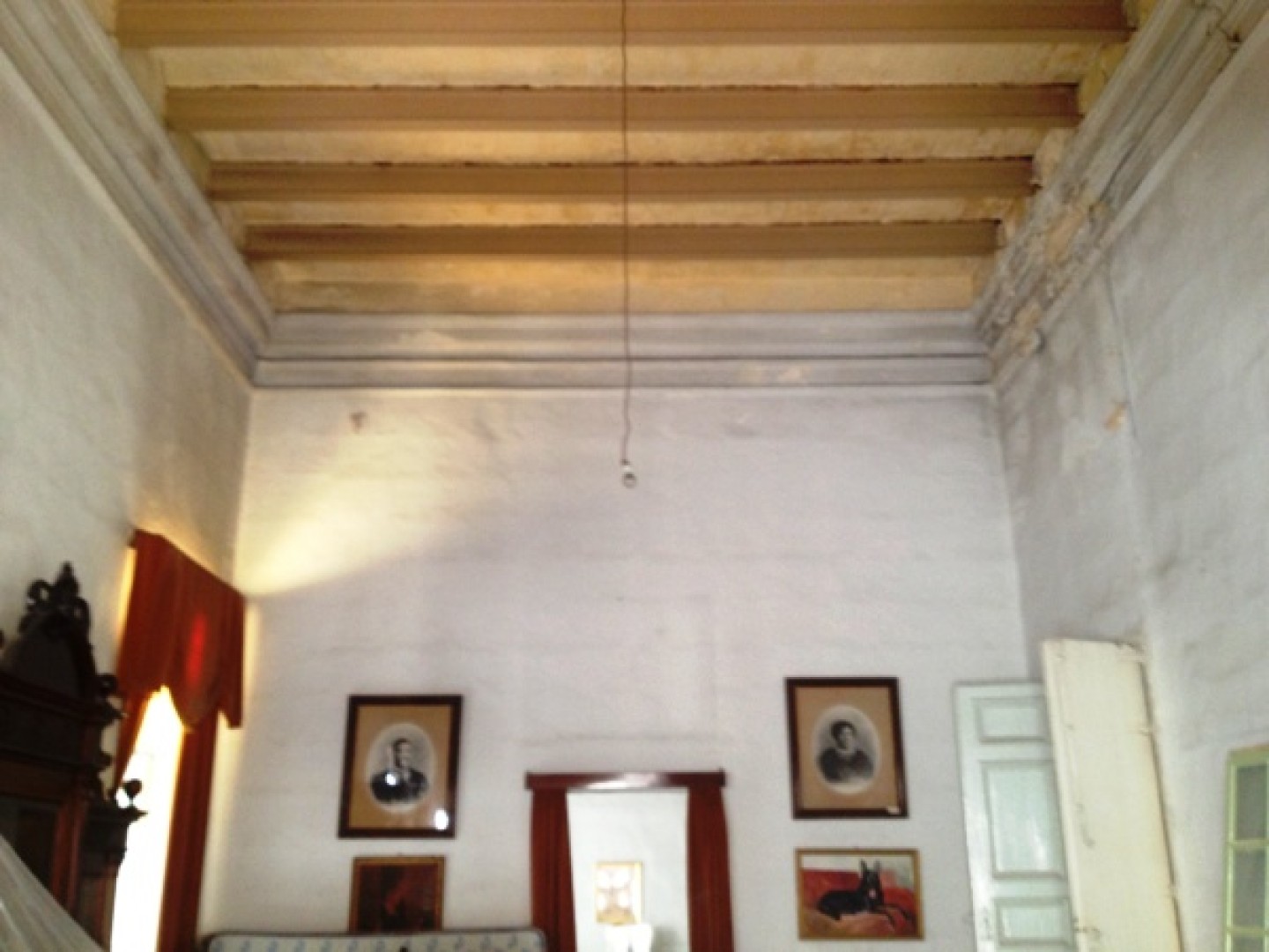 Beautiful Palazzo For Rent on Merchants Street, Could be used for Various Options !!