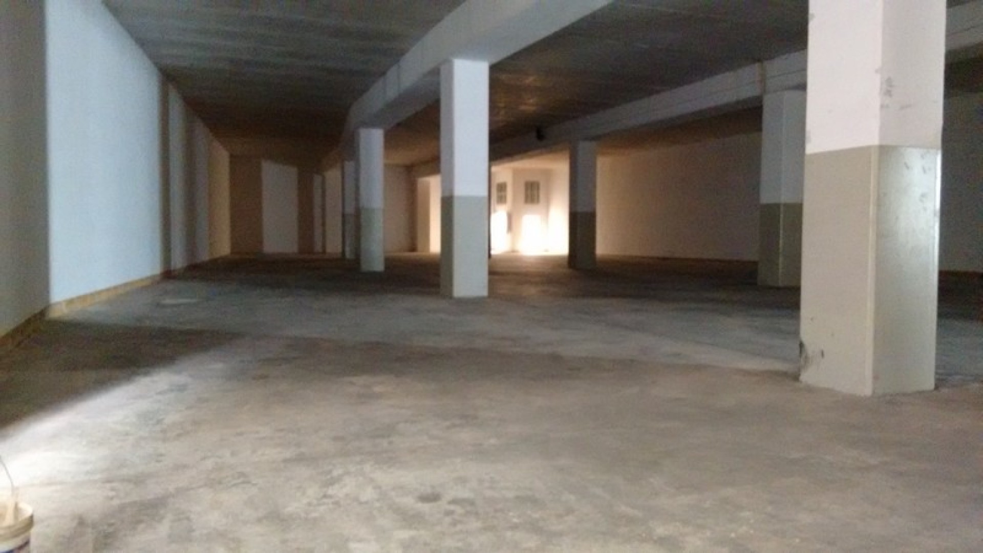Massive 2850 square metre Warehouse for Rent/sale in Handaq Qormi
