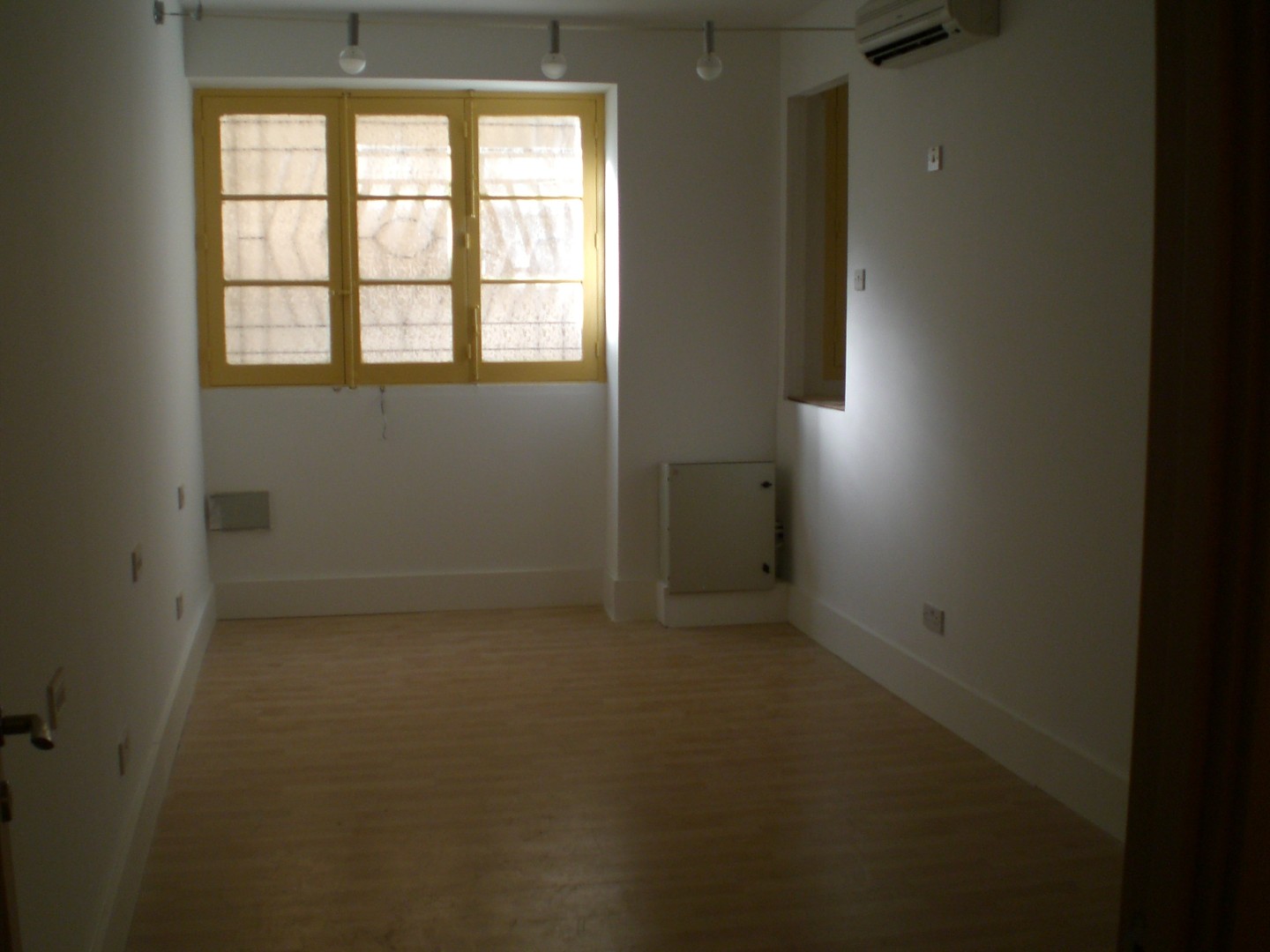 Newly refurbished 75 sqare meter office in valletta