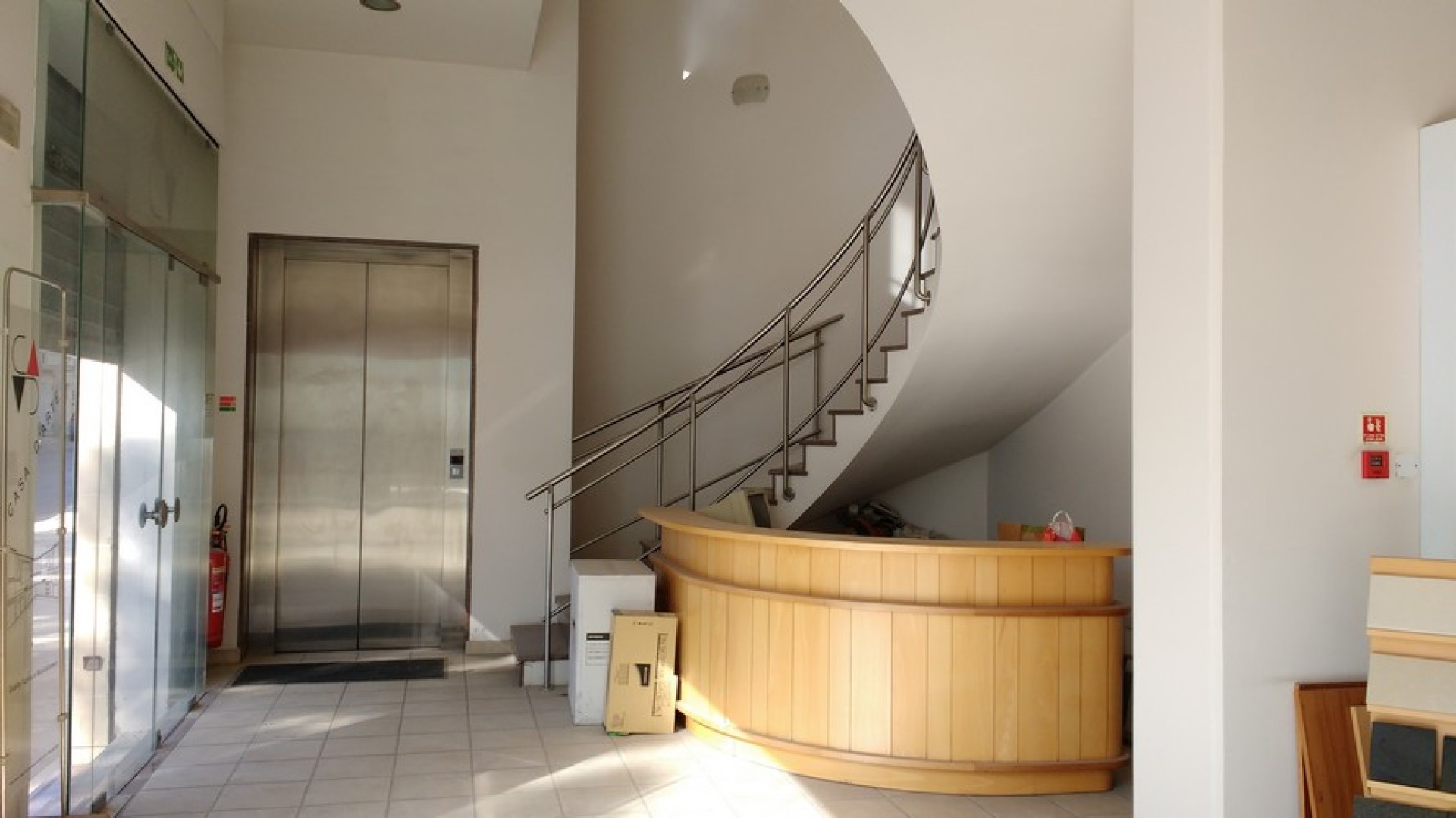 Office Block with Parking for rent in Naxxar