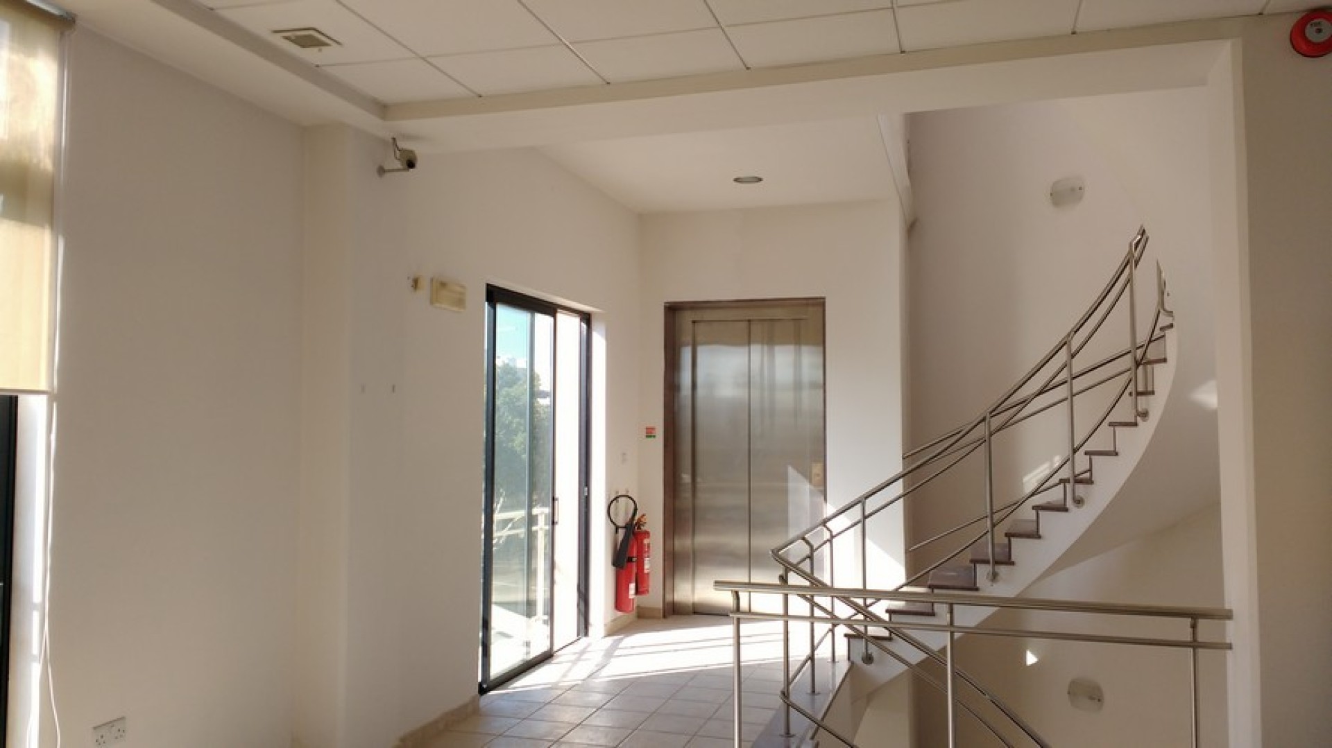 Office Block with Parking for rent in Naxxar