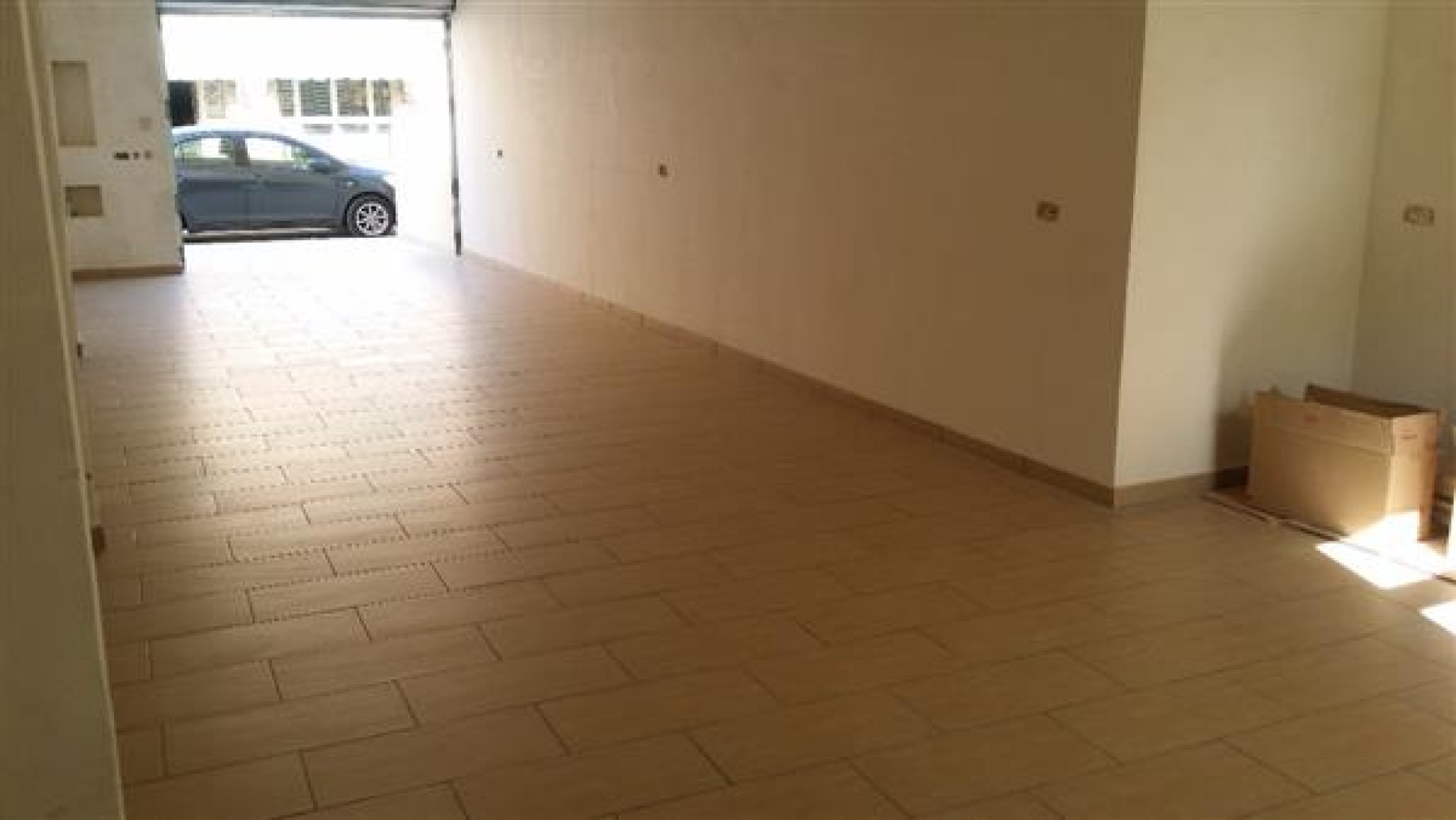 79sq m class 4 shop or office space on a busy road