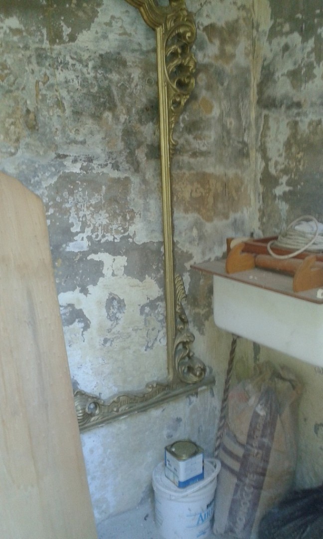 Very well priced well located 90sqm office or shop in Gzira just off seafront