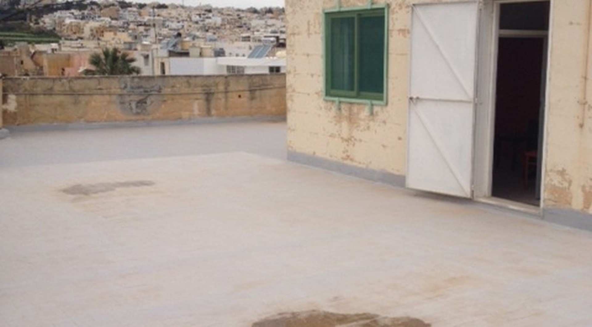 Unfurnished 4 bedroom maisonette in Swieqi for rent