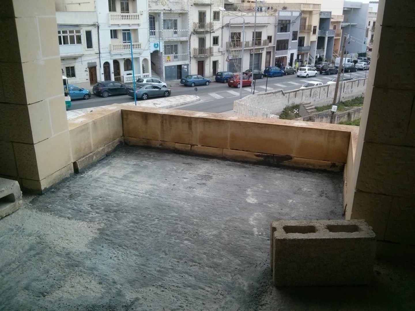 Private Office Block with Separate Entrance in Fgura