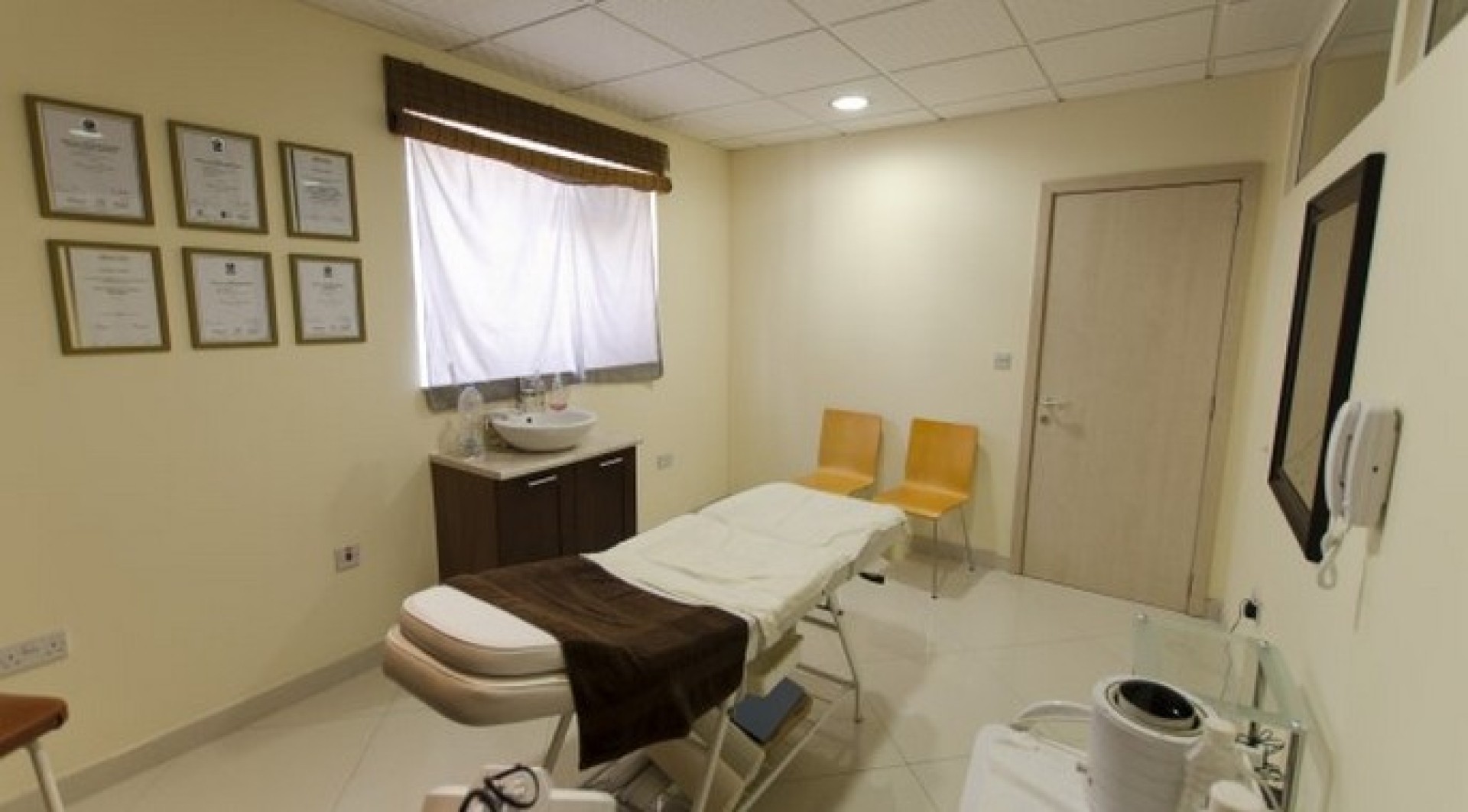 Class 4 Shop To Let in Lija