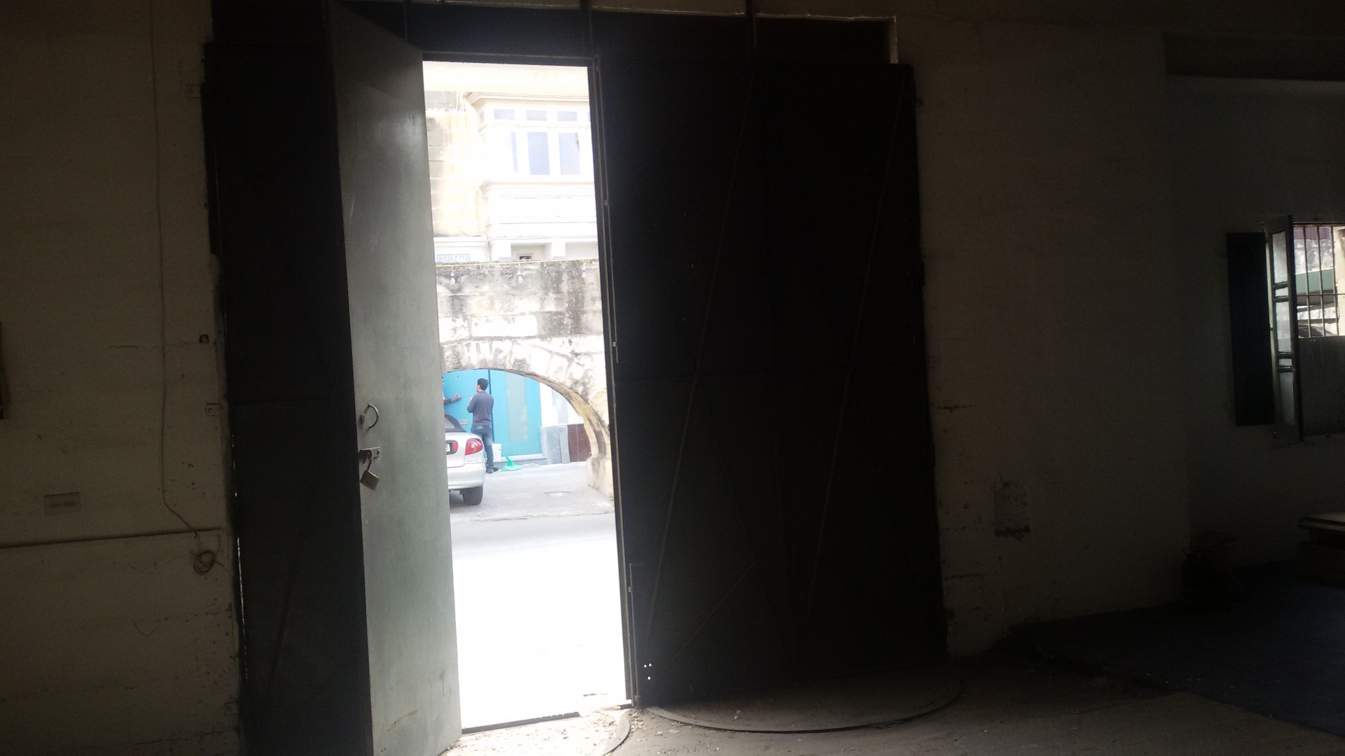 Warehouse for rent in St Venera