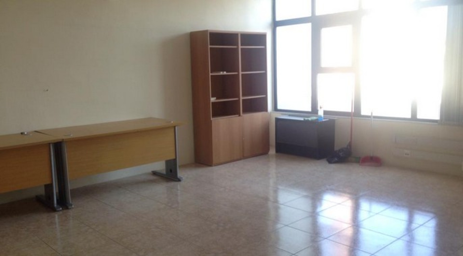 Office with area of 70 sqm in St Julians