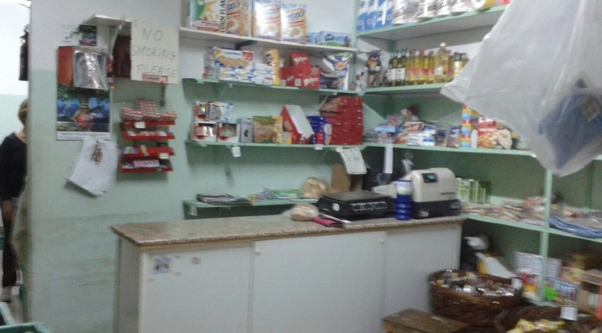 Class 4 shop for rent in Paola