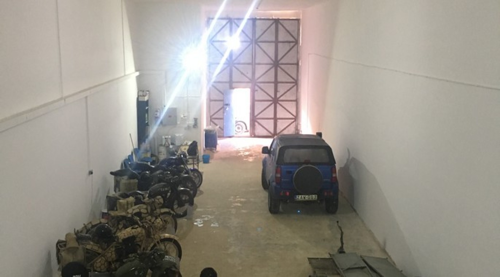 Real Estate Malta: 250 sqm warehouse in Mriehel