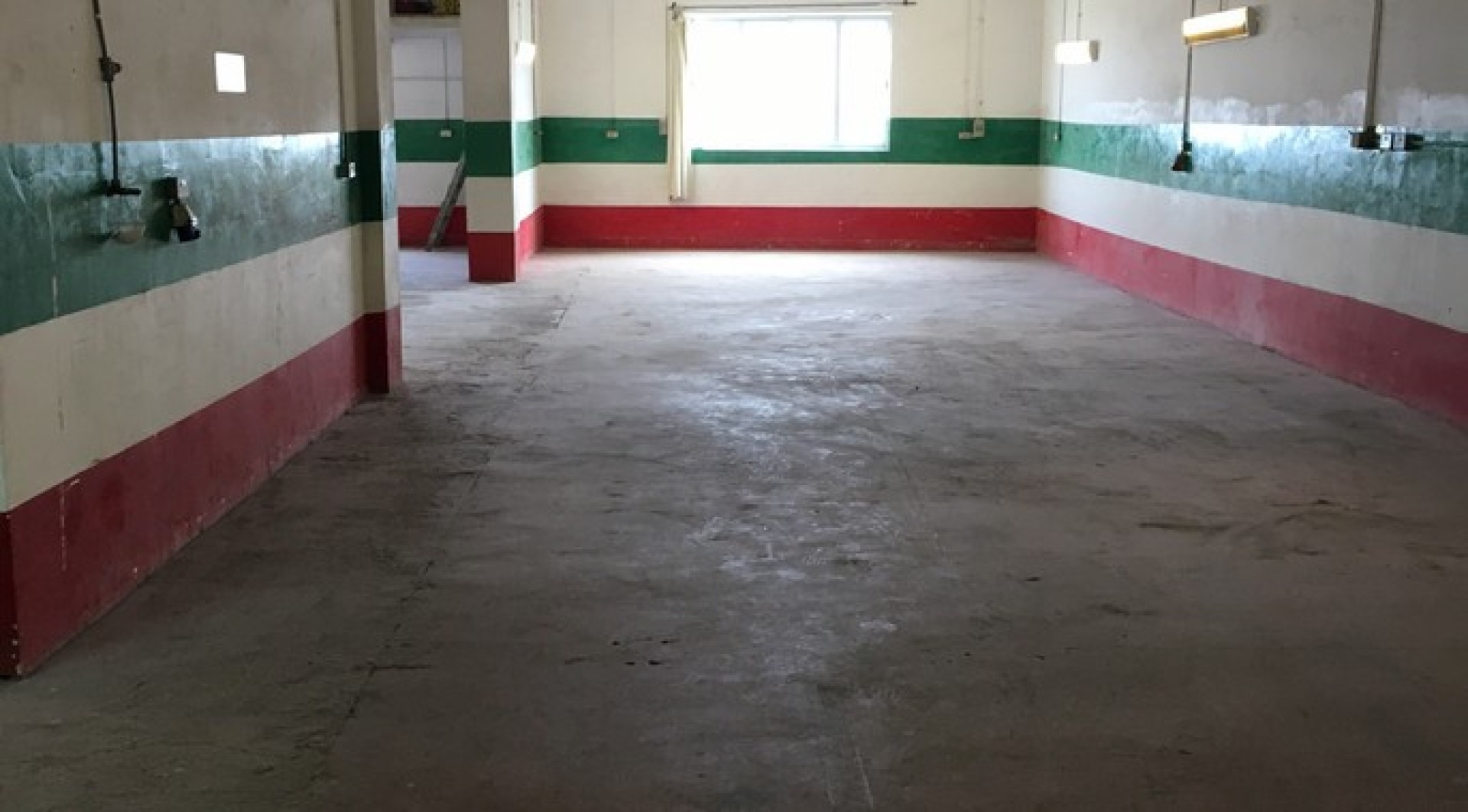 Real Estate Malta: 550 sqm Warehouse in Handaq