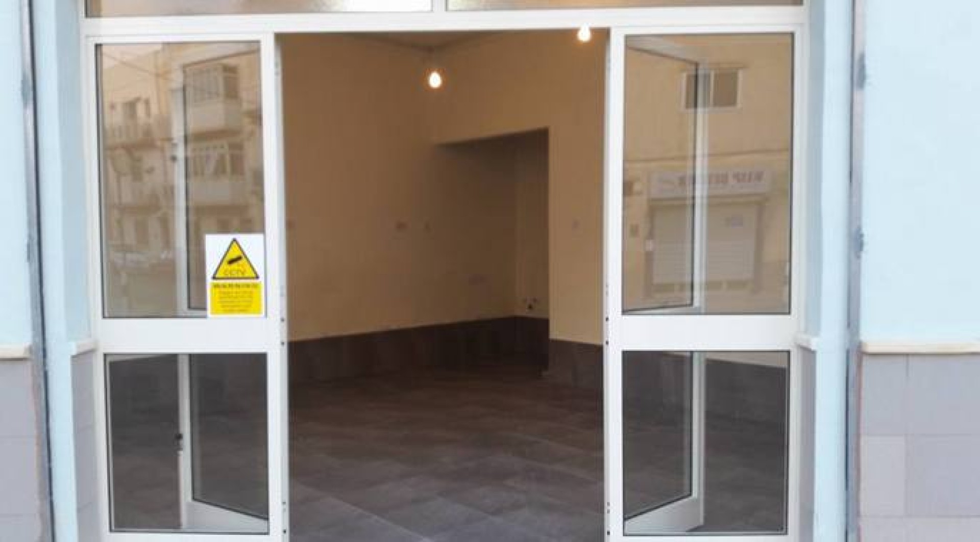 Real Estate Malta: 33 sqm Shop in Fgura