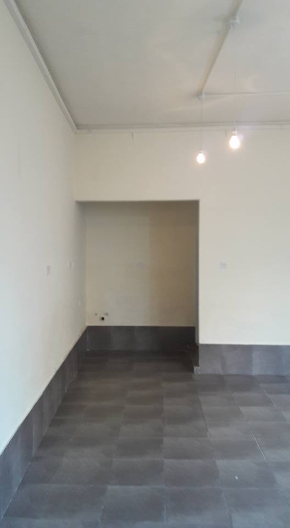 Real Estate Malta: 33 sqm Shop in Fgura