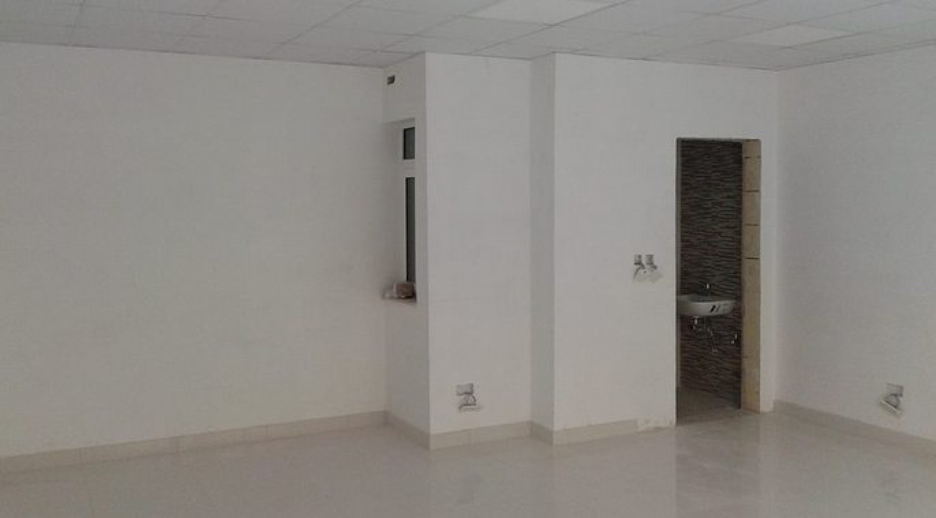 Real Estate Malta: 44 sqm shop in Zebbug