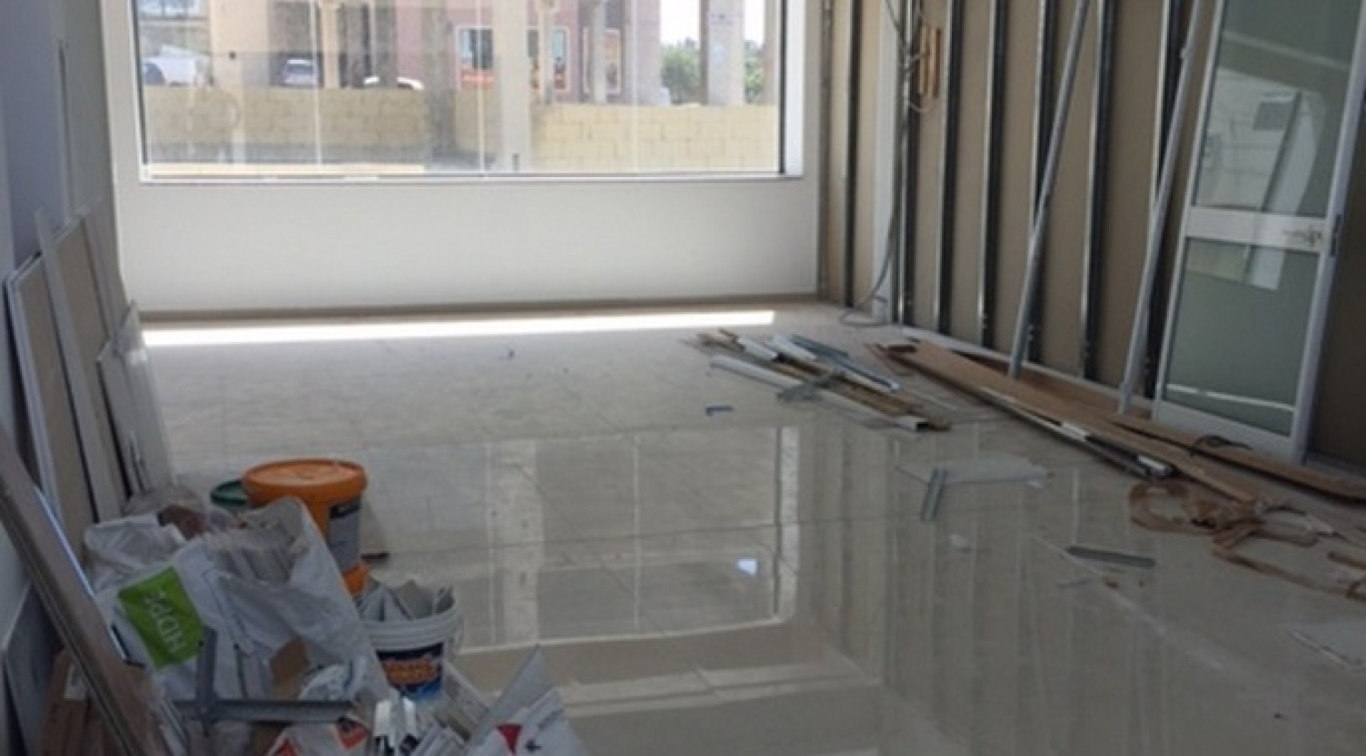 Brand new ground floor 80sqm office in Gudja