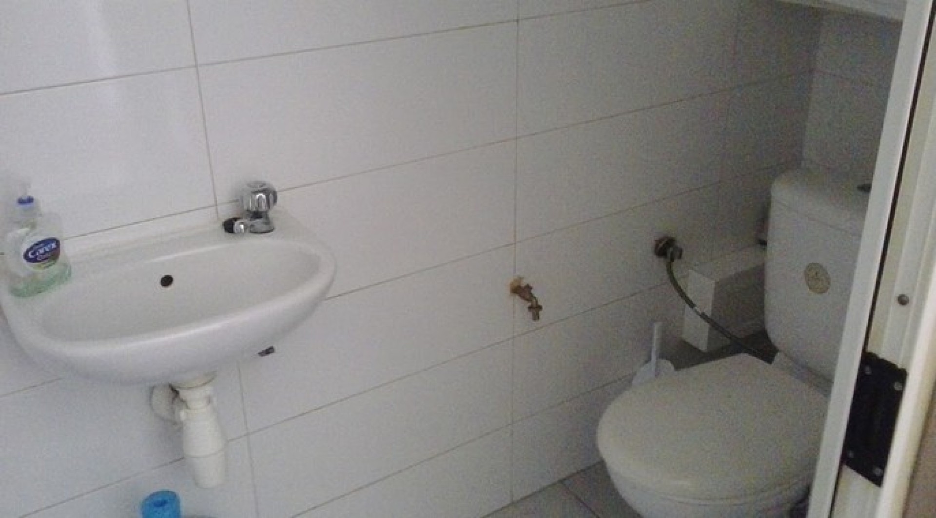 Shop to let in Malta: Fgura 25sqm space for rent