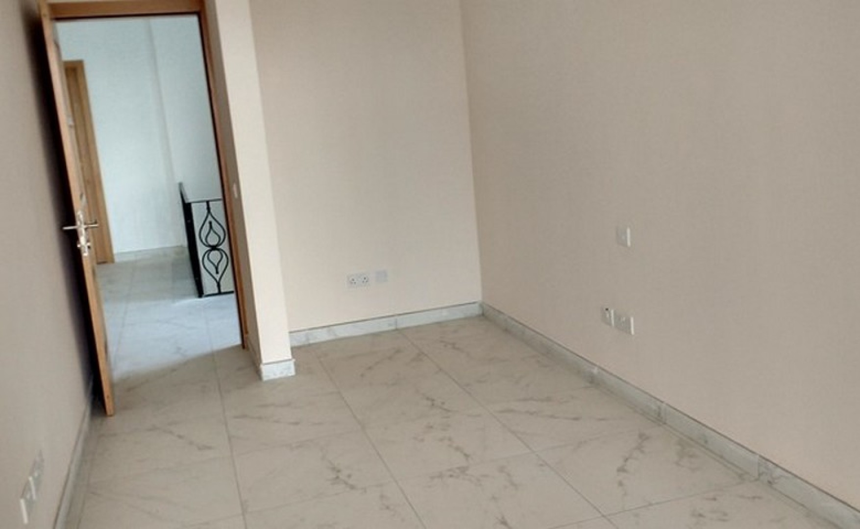 Commercial House for Sale/Rent in Santa Venera