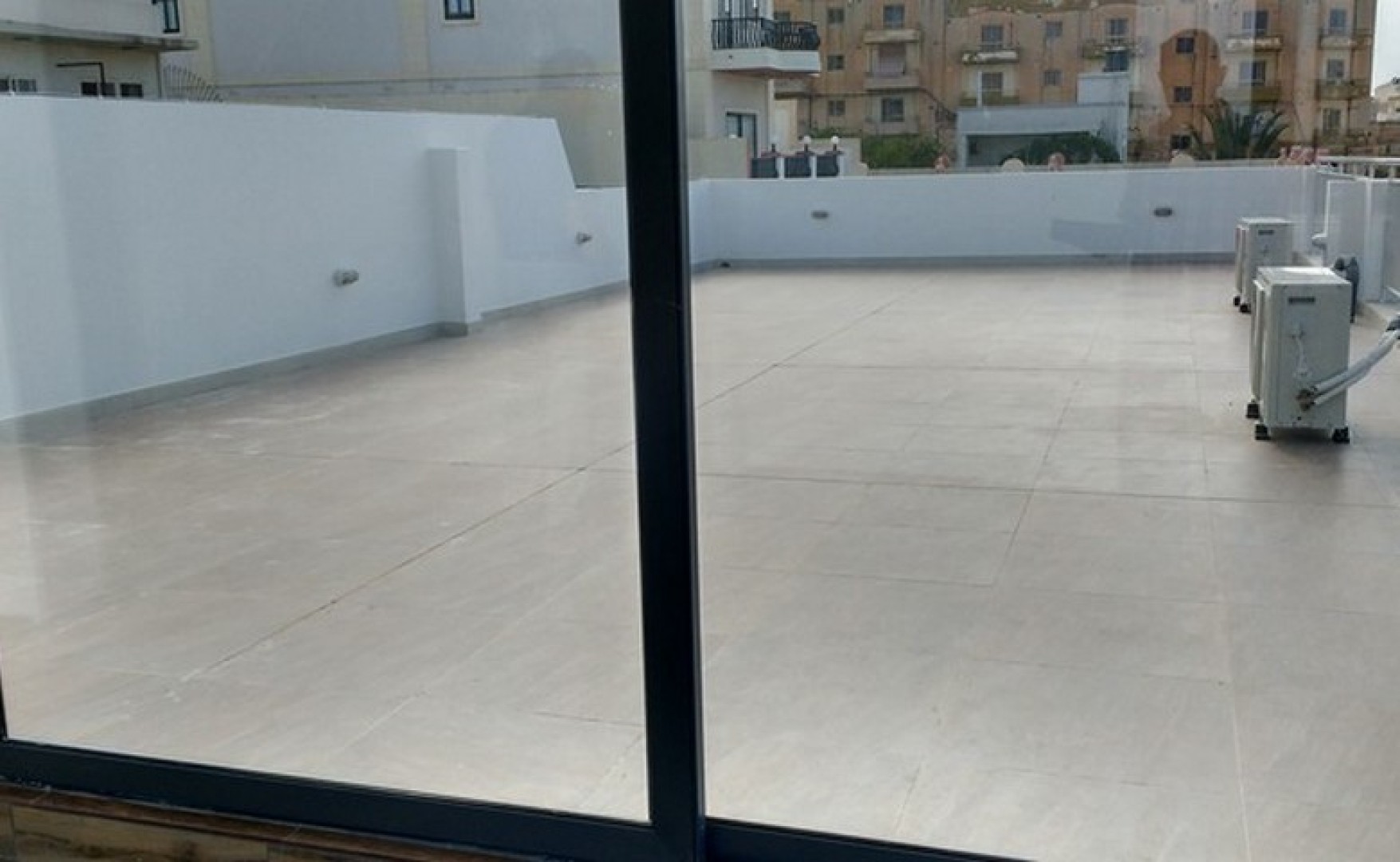 Commercial House for Sale/Rent in Santa Venera