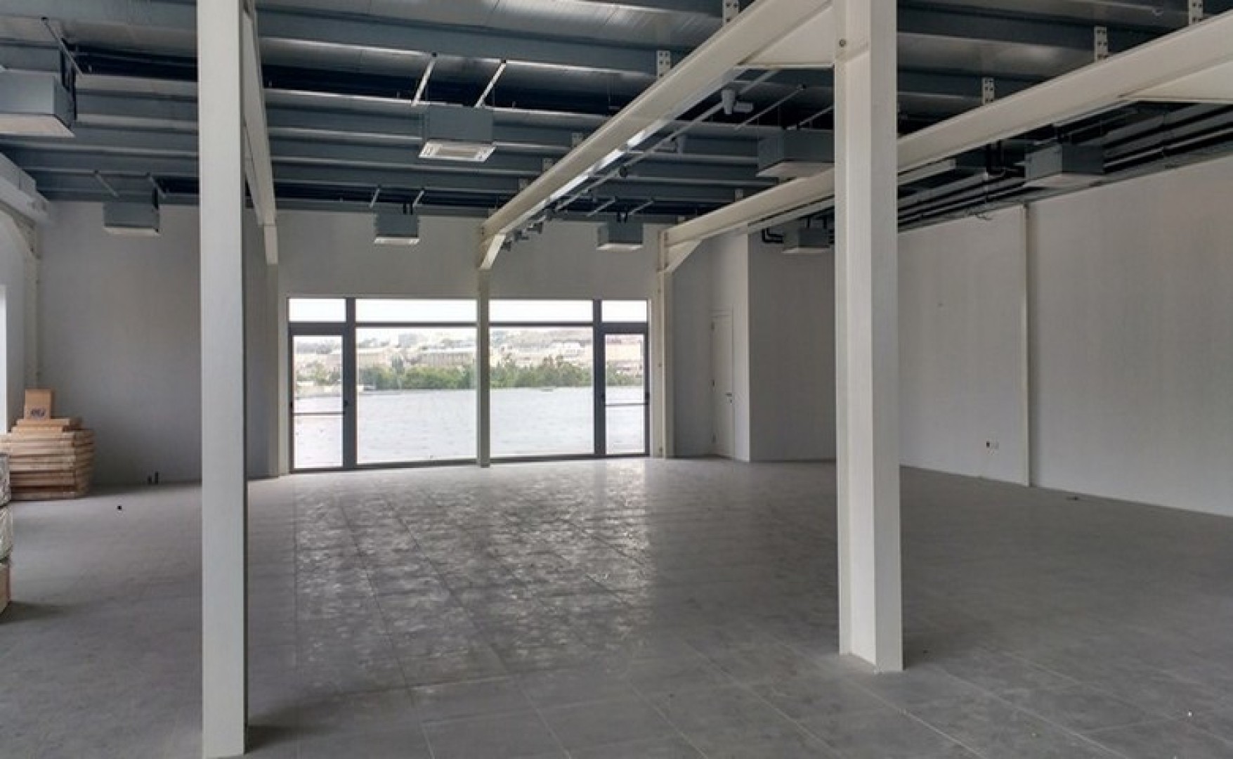 Open Plan Office in Central location for Rent