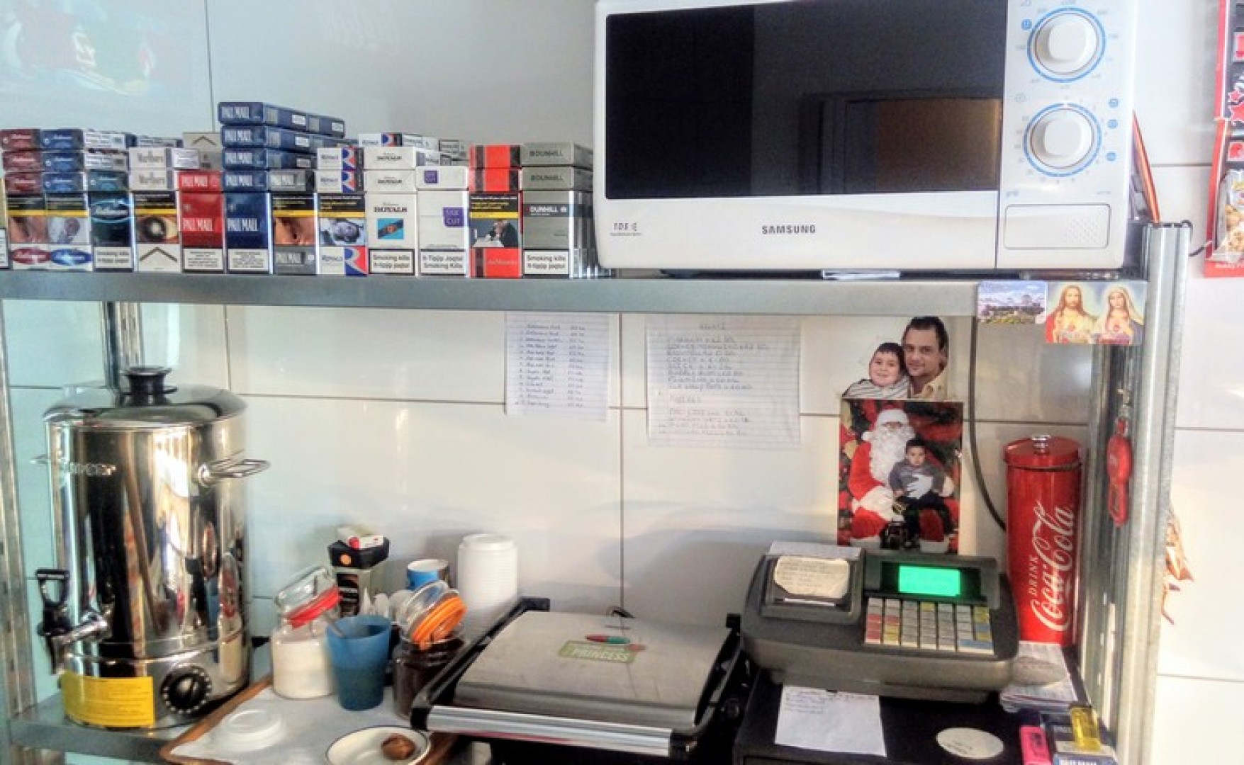 Shops to let in Malta: 30sqm Take Away/Pastizzi to let in Hamrun