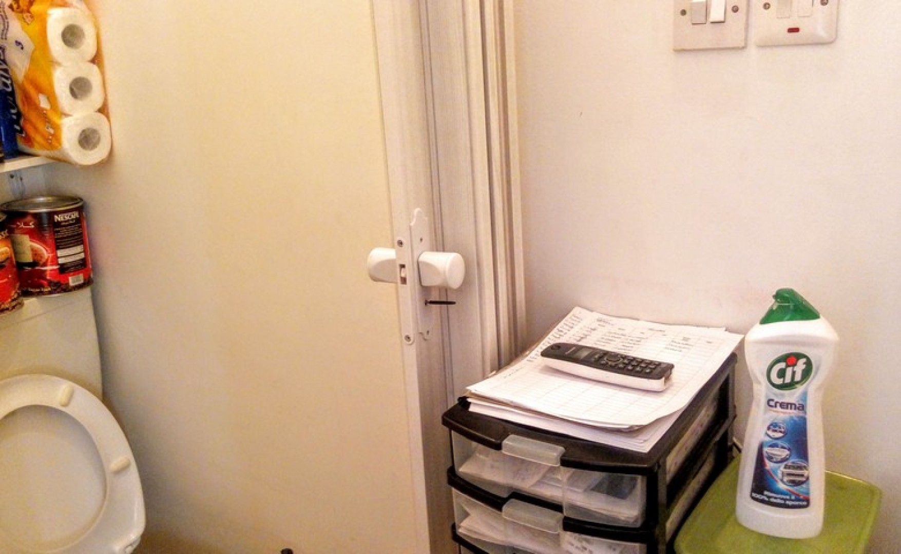 Shops to let in Malta: 30sqm Take Away/Pastizzi to let in Hamrun
