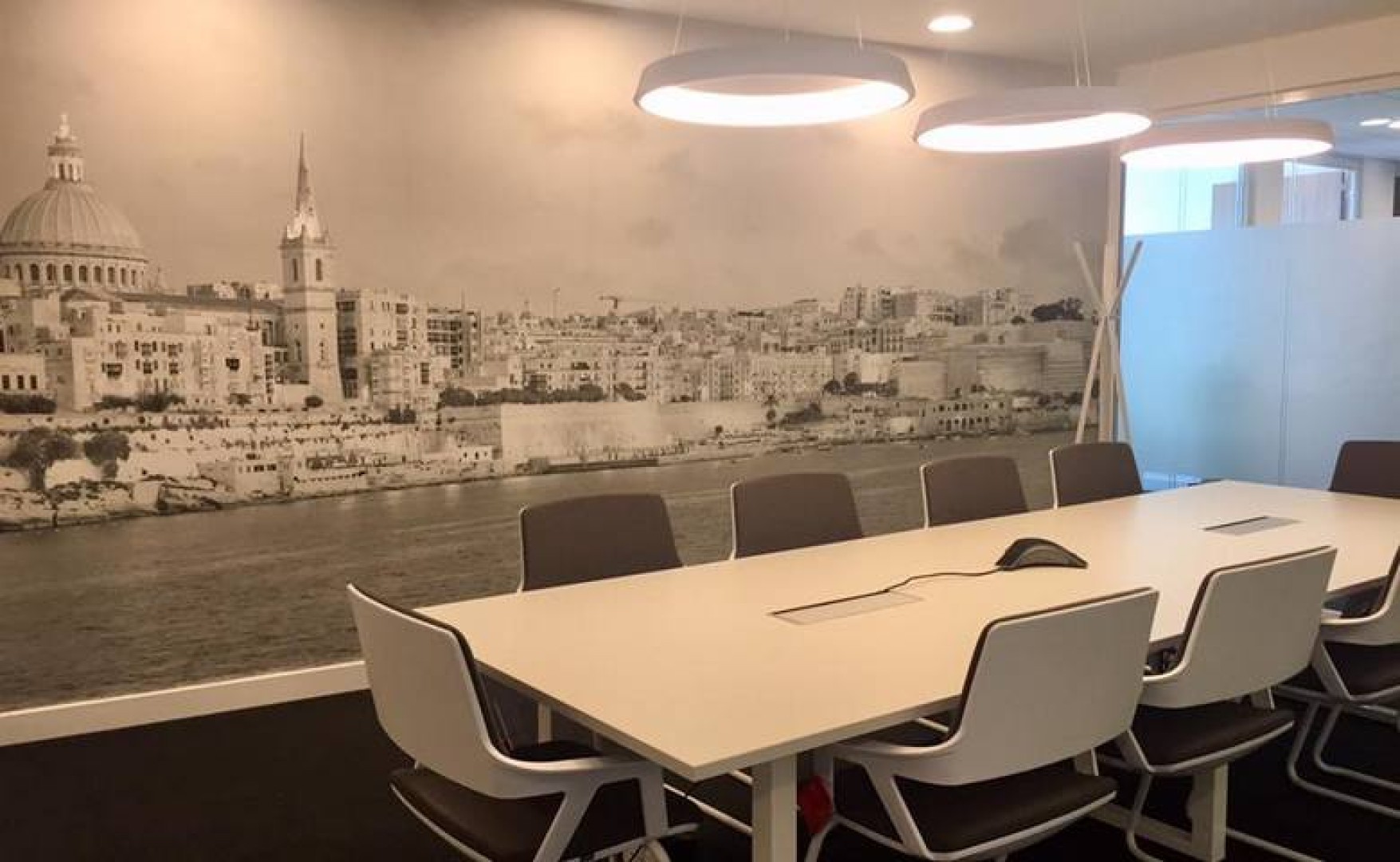 Offices in Malta: St Julian's Fully Equipped/Serviced Office Space for Rent