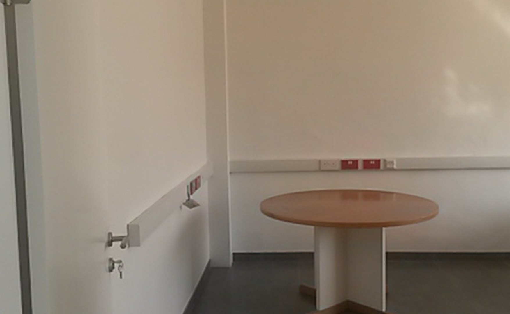 Office to let Malta: Pieta 15sqm premises for rent