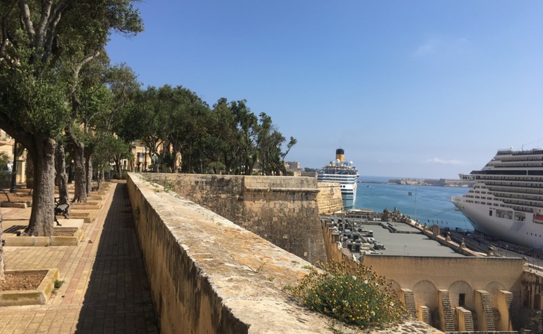 Brand New Seafront Office In Floriana