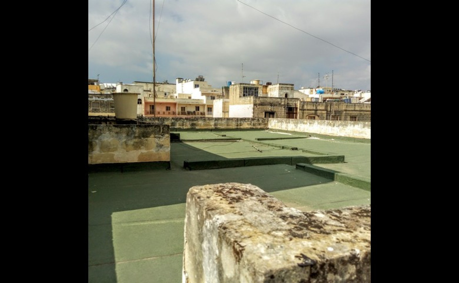 Estate agents Malta: Commercial block for rent in Fgura