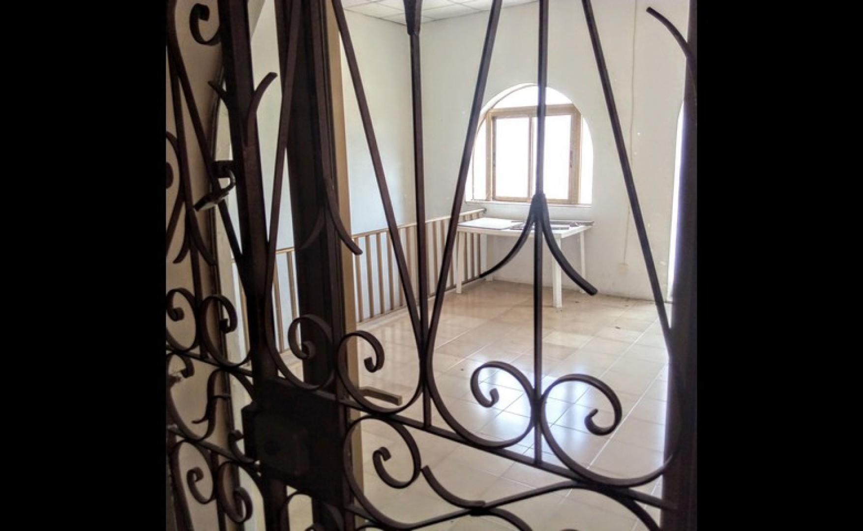 Estate agents Malta: Commercial block for rent in Fgura