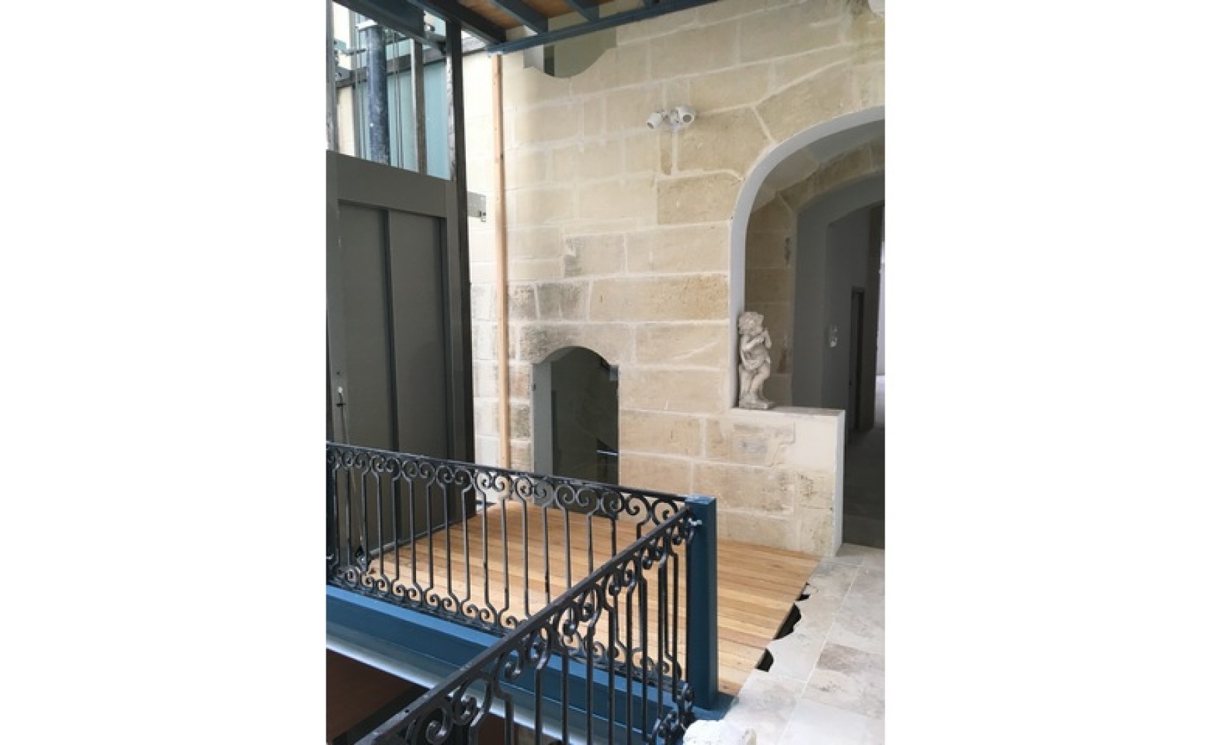 Offices to let in Malta: Highly Finished Office Palazzo For Rent in Valletta, Various Sizes Available